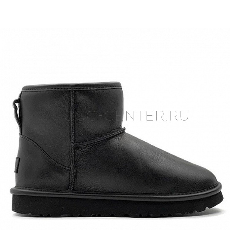 UGG Classic Mini Luxury Black