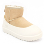 UGG Women’s Boot Guard Sand